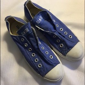Converse Shoes - Converse slip on sneakers size 9 Converse Shoes - Converse slip on sneakers size 9